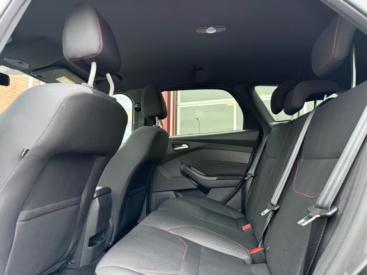 Ford FOCUS 1.0 ECOBOOST ST-LINE BUSINESS WAGON SLECHTS 64.137 KM!! IN PERFECTE STAAT!!