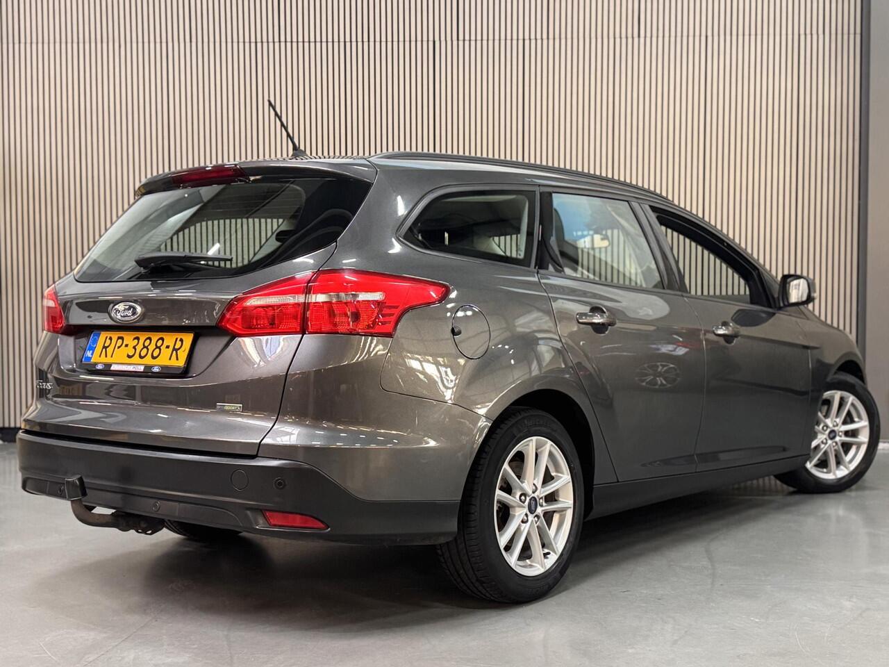 Ford FOCUS EcoBoost Edition Navi Trekhaak Cruise control Parkeersensoren Wagon Dealeronderhouden