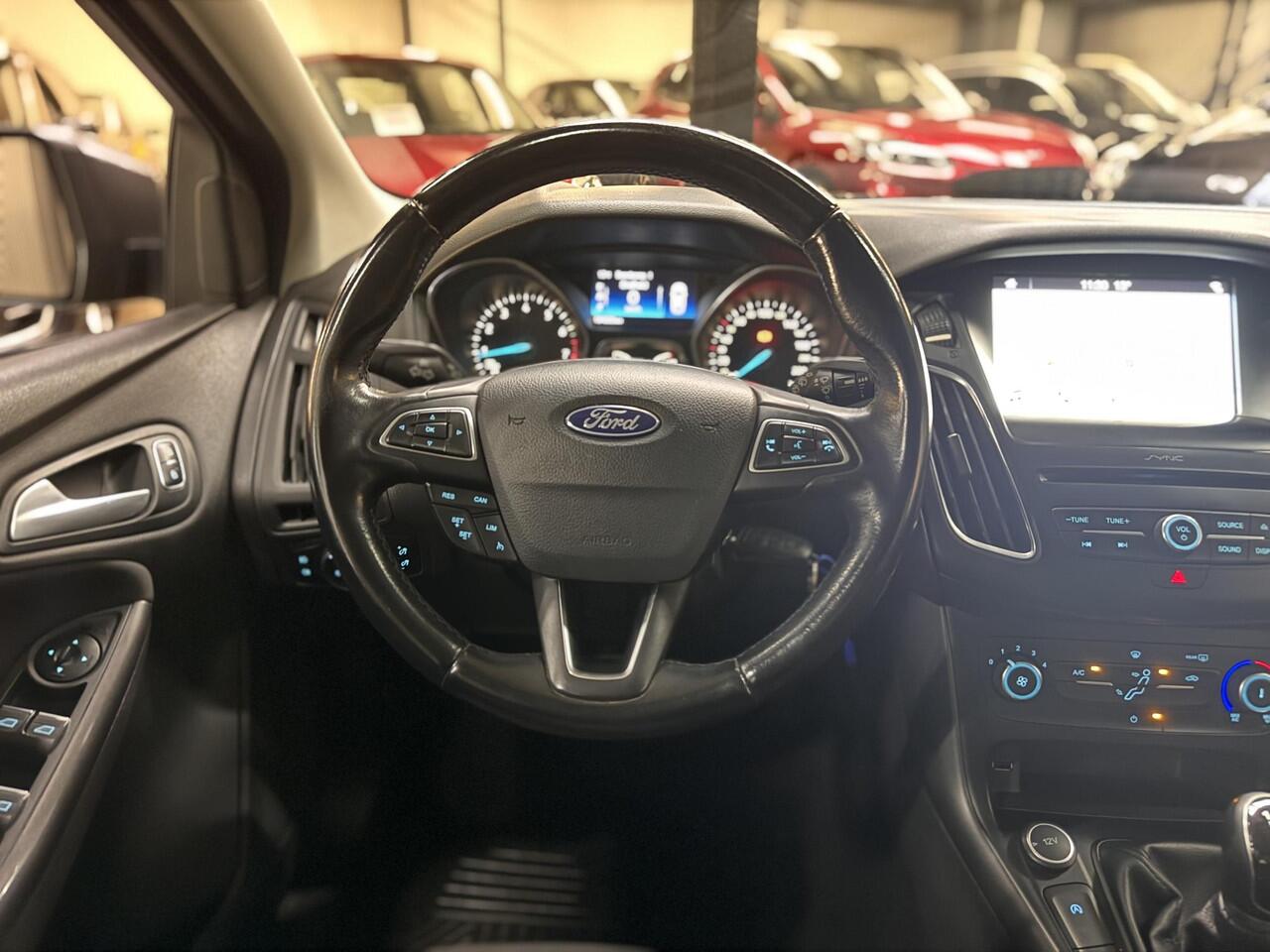 Ford FOCUS EcoBoost Edition Navi Trekhaak Cruise control Parkeersensoren Wagon Dealeronderhouden