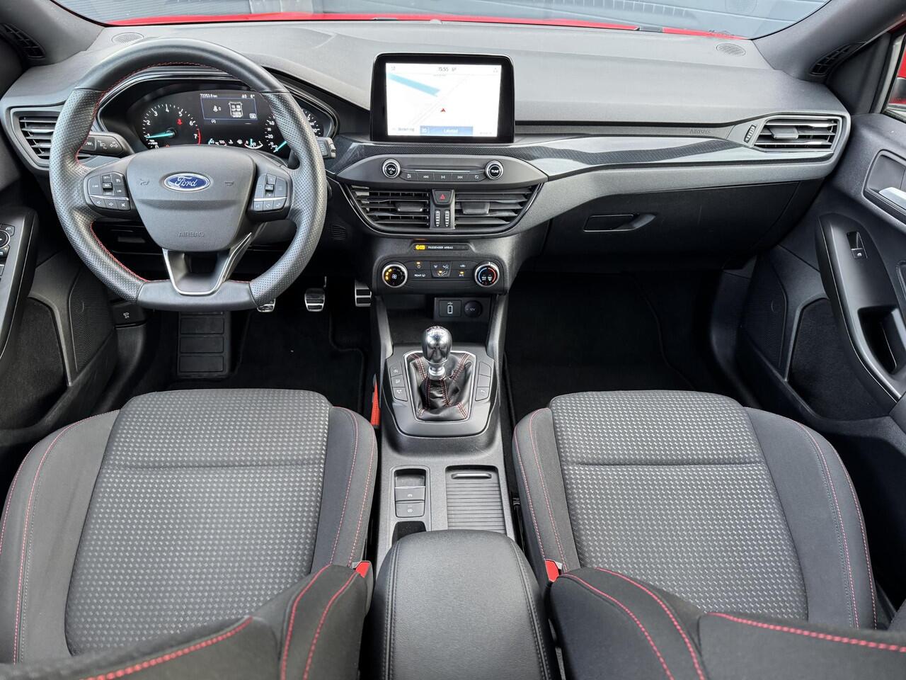 Ford FOCUS Wagon 1.0 EcoBoost ST Line Business 1e Eigenaar,Navi,Clima,Cruise,PDC V+A,125pk,6 Bak,N.A.P,APK tot 08-2027
