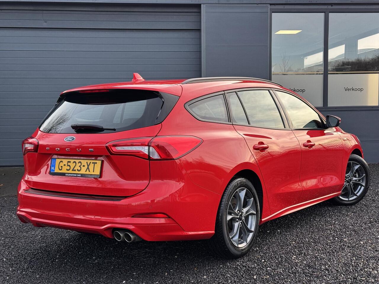 Ford FOCUS Wagon 1.0 EcoBoost ST Line Business 1e Eigenaar,Navi,Clima,Cruise,PDC V+A,125pk,6 Bak,N.A.P,APK tot 08-2027