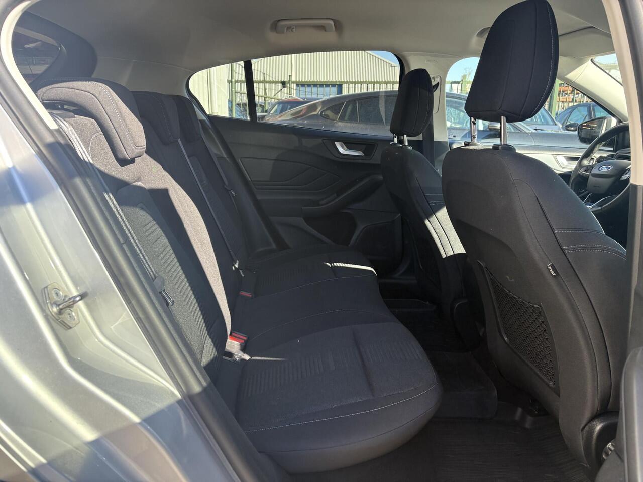 Ford FOCUS 1.0 EcoBoost active Nieuwe motor