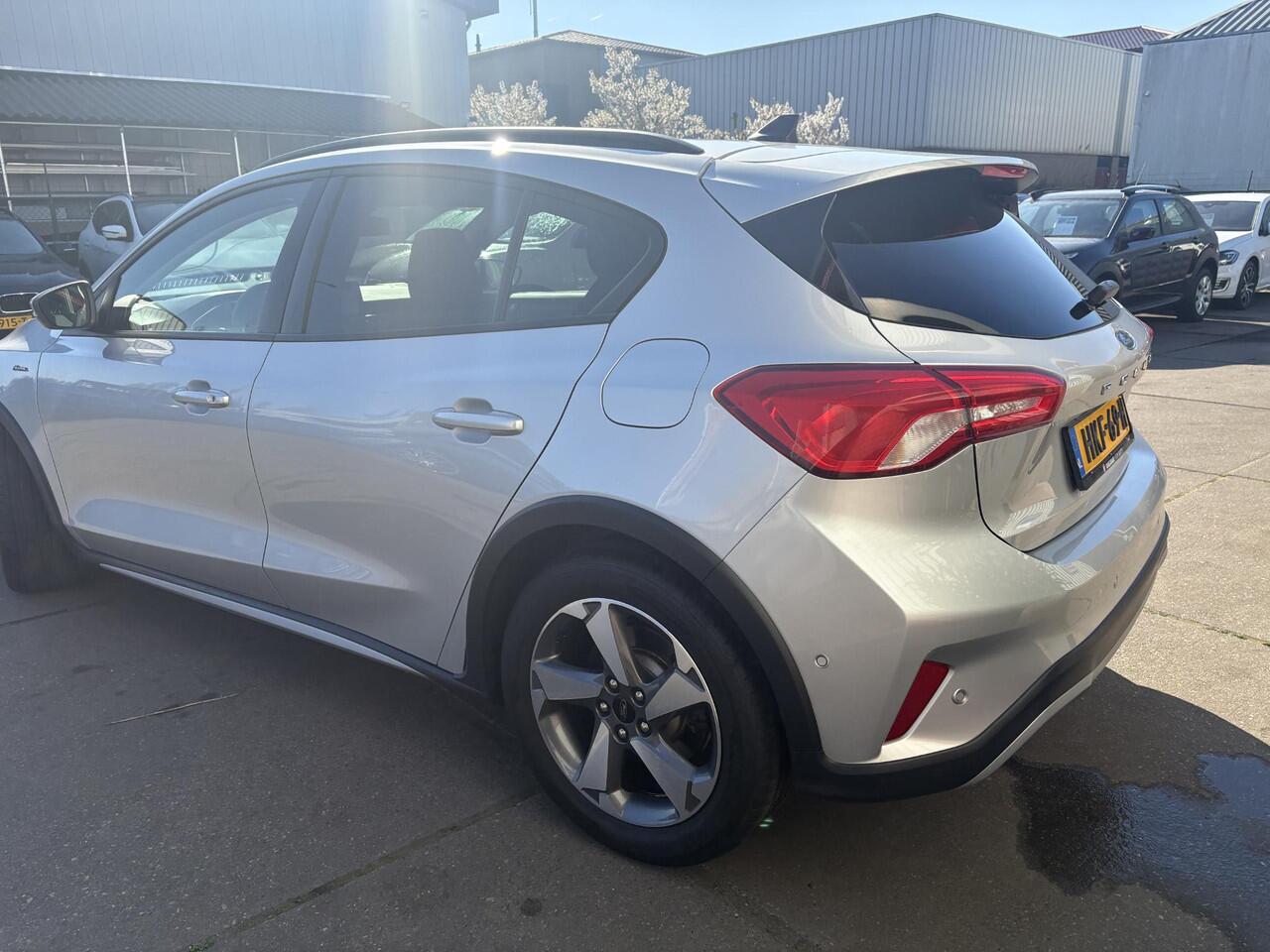 Ford FOCUS 1.0 EcoBoost active Nieuwe motor