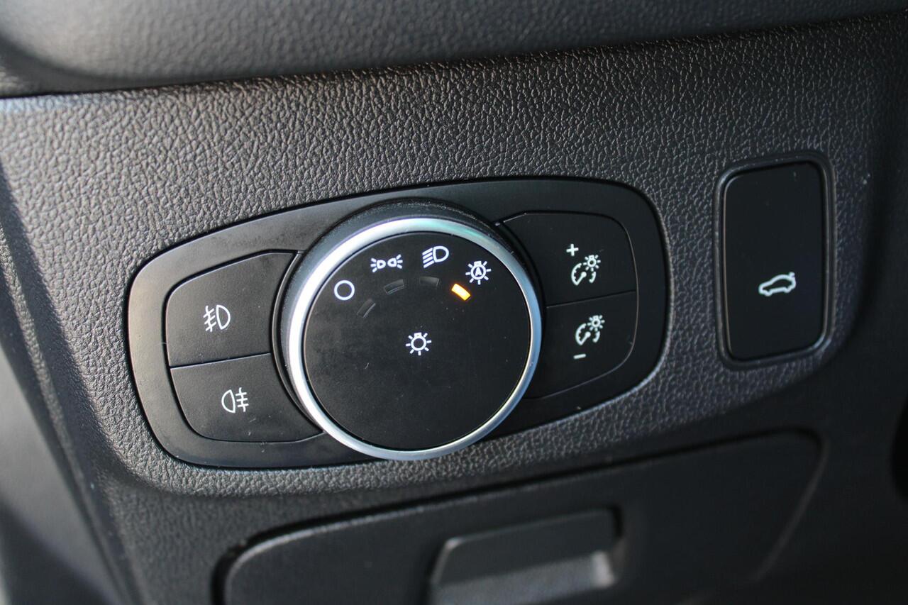 Ford FOCUS Wagon 2.0 EcoBlue Active Business 150pk | Panoramadak | Wegklapbare trekhaak | Adaptive cruise control | Bang&Olfusen | Head up Display | Full LED | 2 bandensets | 1.600kg trekgewicht