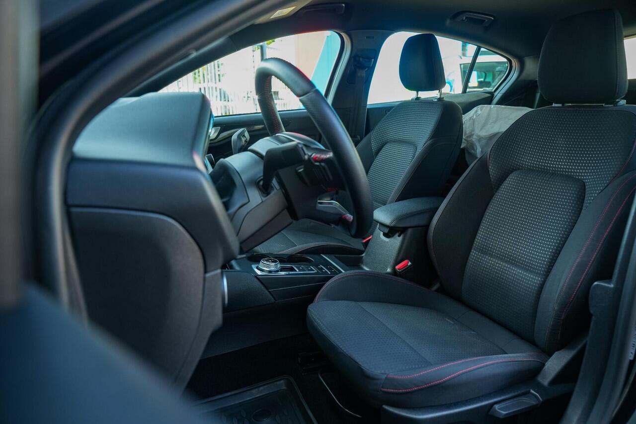 Ford FOCUS 1.0 EcoBoost ST-Line Automaat Apple CarPlay Navi