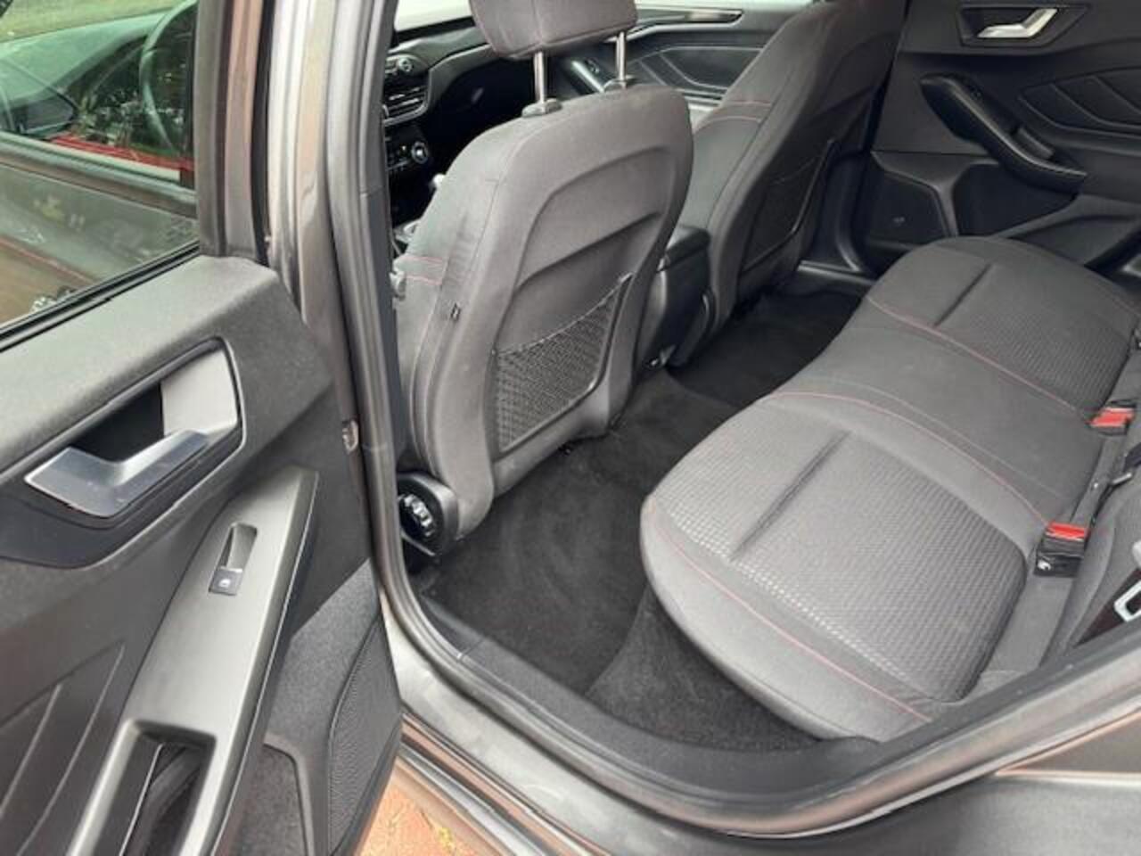 Ford FOCUS 1.0 ECOBOOST ST LINE BUSINESS/MATRIX/ACARPLAY