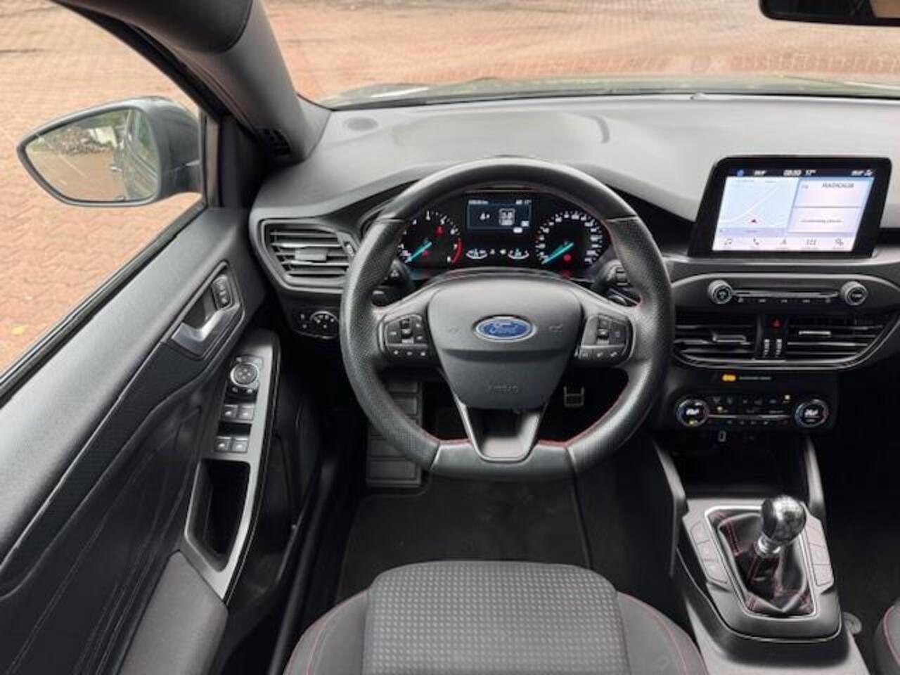 Ford FOCUS 1.0 ECOBOOST ST LINE BUSINESS/MATRIX/ACARPLAY