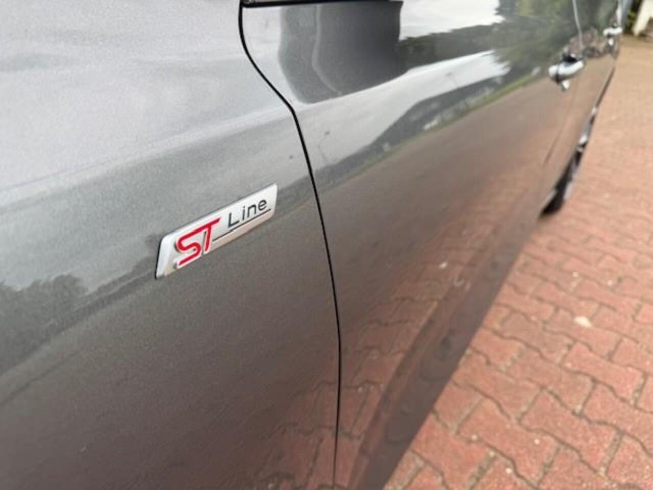 Ford FOCUS 1.0 ECOBOOST ST LINE BUSINESS/MATRIX/ACARPLAY