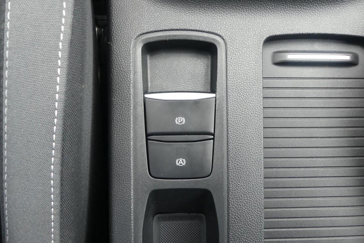 Ford FOCUS 1.0 EcoBoost Titanium X Business ADAPT. KOPLAMPEN, CRUISE, CLIMA, WINTER PACK, PDC V&A, NAVI, LANE ASSIST, 18.911KM