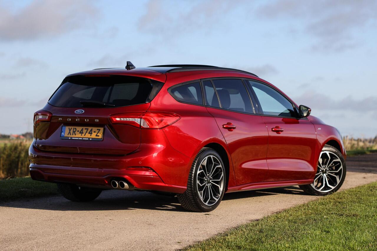 Ford FOCUS Wagon 1.5 EcoBoost 182 PK ST-Line ? LED ? Pano ? ACC ? B&O