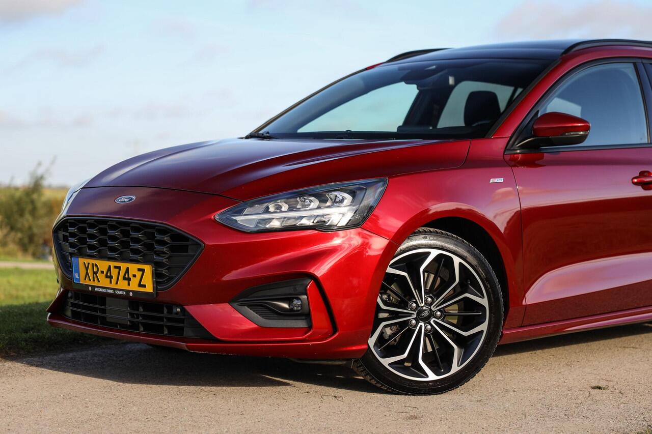 Ford FOCUS Wagon 1.5 EcoBoost 182 PK ST-Line ? LED ? Pano ? ACC ? B&O