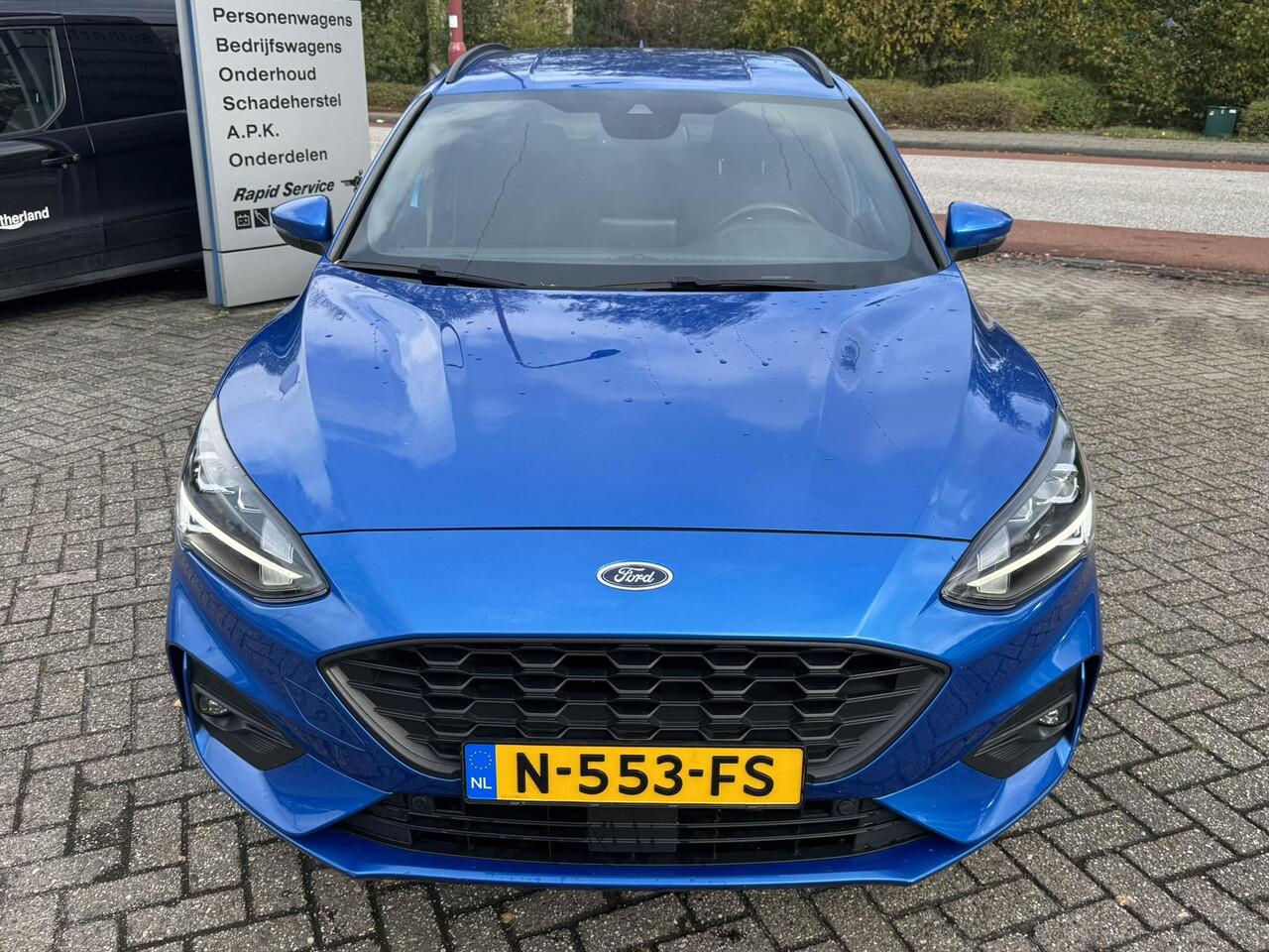 Ford FOCUS Wagon 1.5 EcoBoost ST Line Business 150pk Automaat Adaptieve Cruise | Winterpack | 18 inch | Rode Remklauwen | Full LED