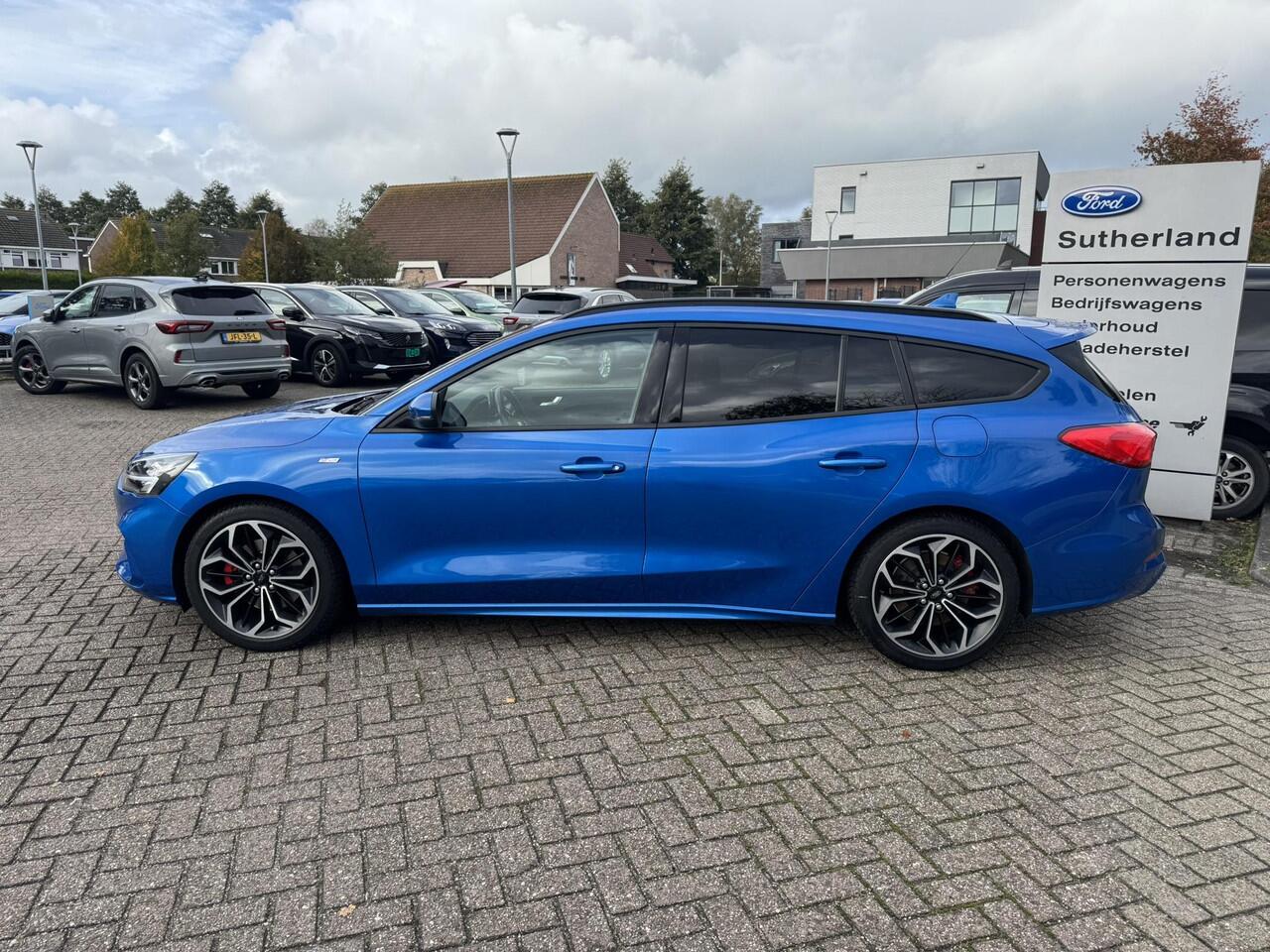 Ford FOCUS Wagon 1.5 EcoBoost ST Line Business 150pk Automaat Adaptieve Cruise | Winterpack | 18 inch | Rode Remklauwen | Full LED