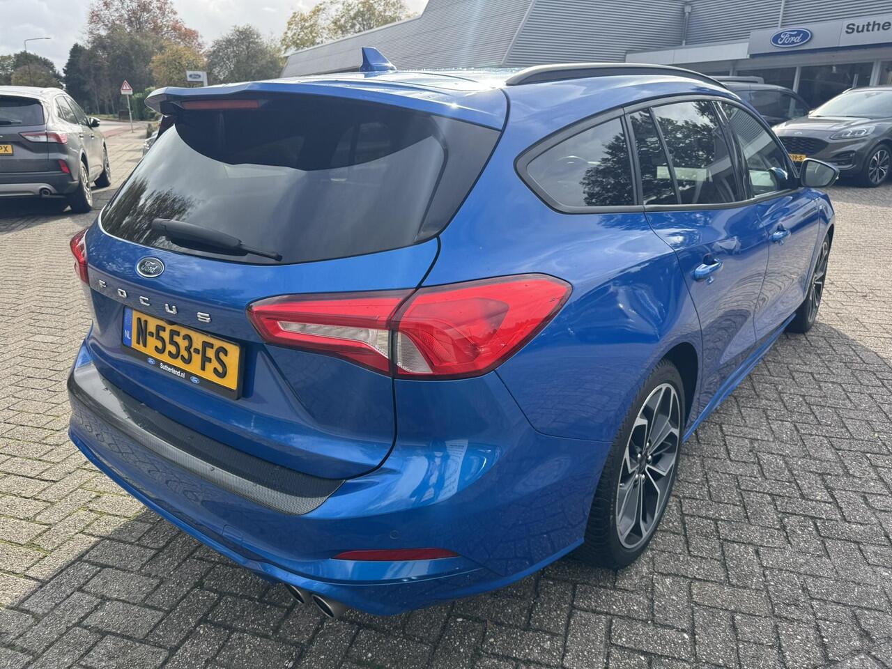 Ford FOCUS Wagon 1.5 EcoBoost ST Line Business 150pk Automaat Adaptieve Cruise | Winterpack | 18 inch | Rode Remklauwen | Full LED