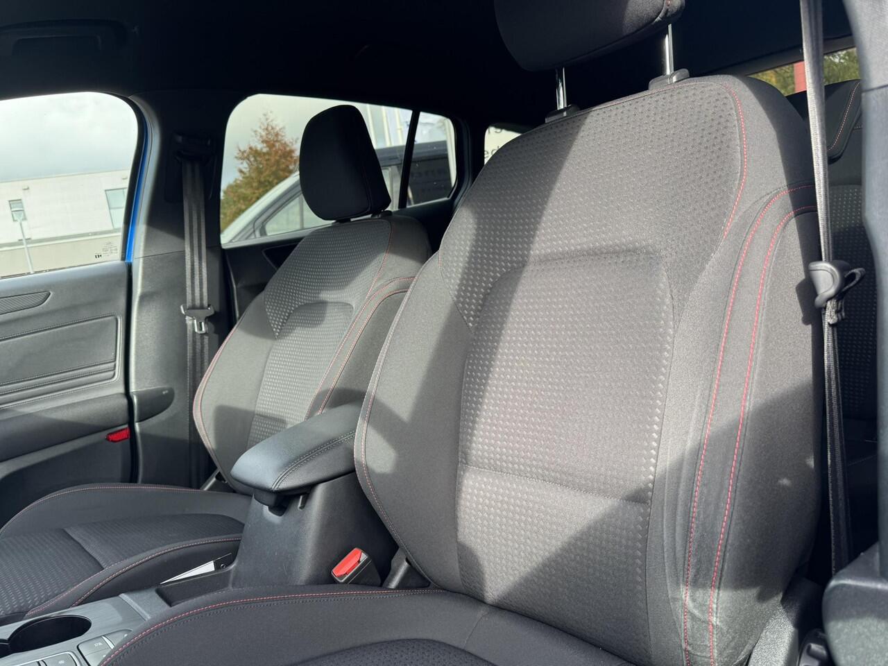 Ford FOCUS Wagon 1.5 EcoBoost ST Line Business 150pk Automaat Adaptieve Cruise | Winterpack | 18 inch | Rode Remklauwen | Full LED