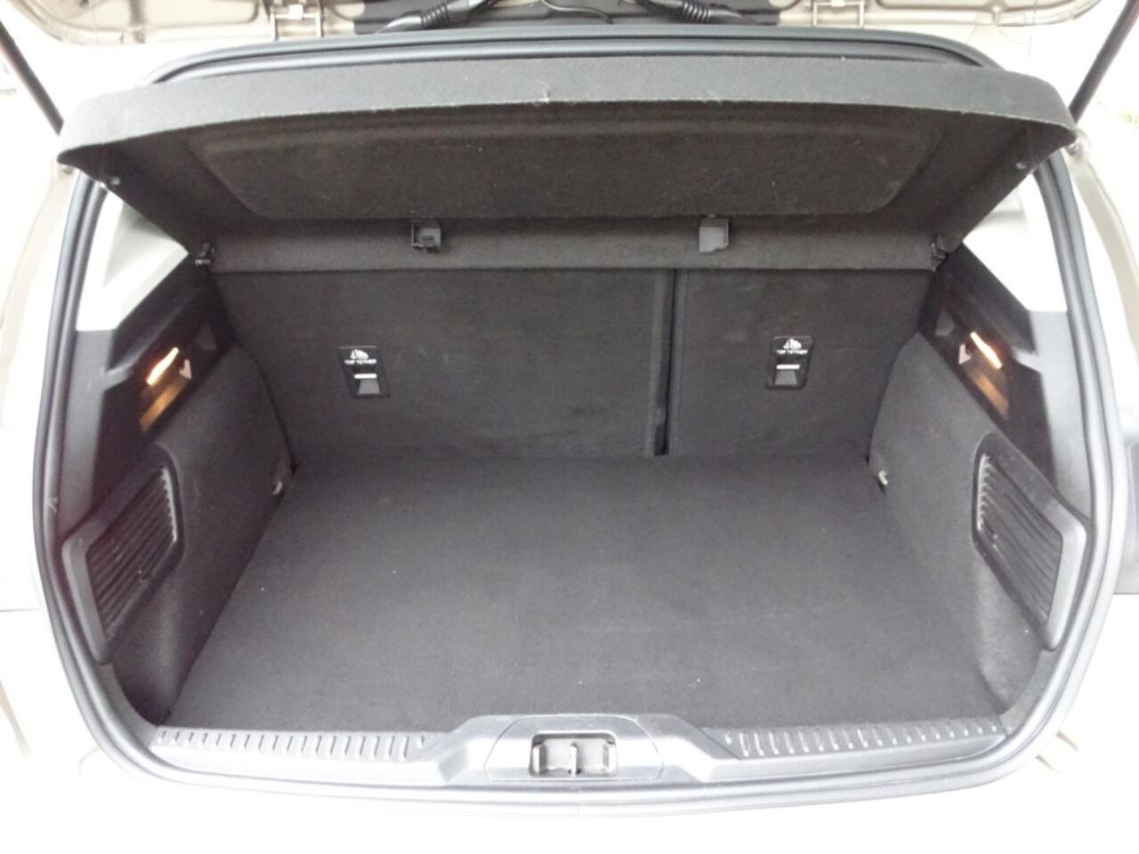 Ford FOCUS 1.0 ECOB. TIT. BNS Navi Camera