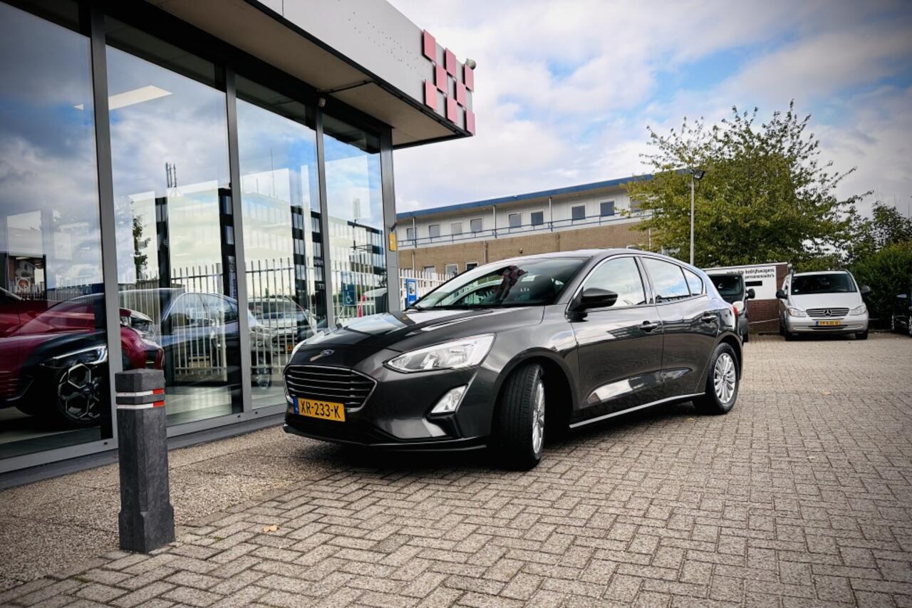 Ford FOCUS 1.5 EcoB. 150PK Titanium Business | TREKHAAK | STOEL+STUUR VERWA