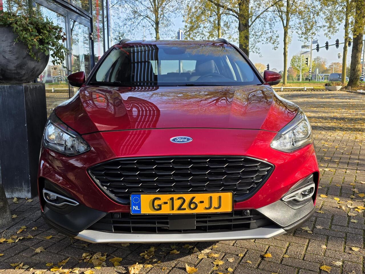 Ford FOCUS Wagon 1.0 EcoBoost 125PK Active Business | Navigatie | Winterpakket | B&O | Cruise Control | Licht metalen velgen