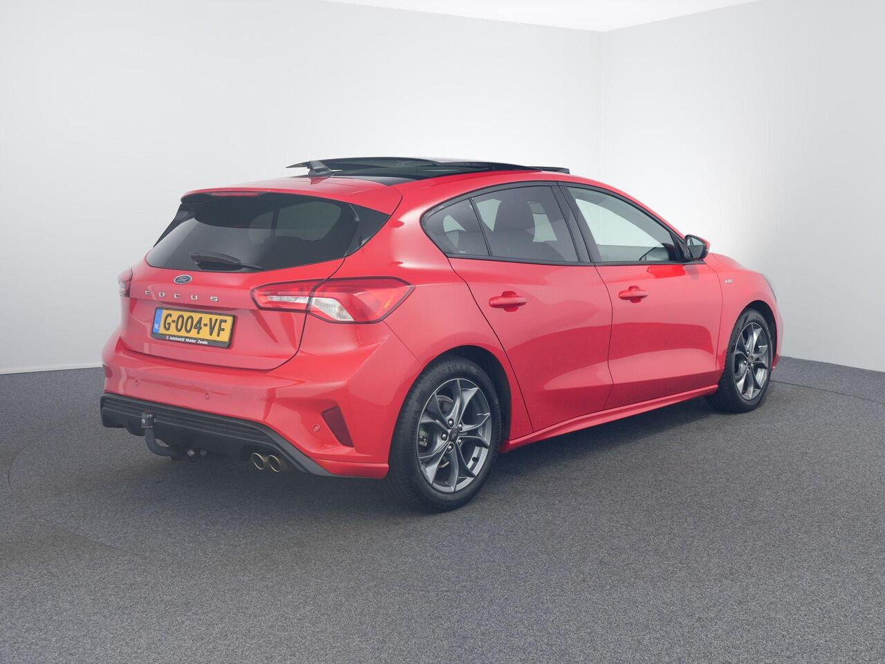 Ford FOCUS 1.0 EcoBoost ST Line Business | 125 PK | Pano | Trekhaak | Carplay | B&O |