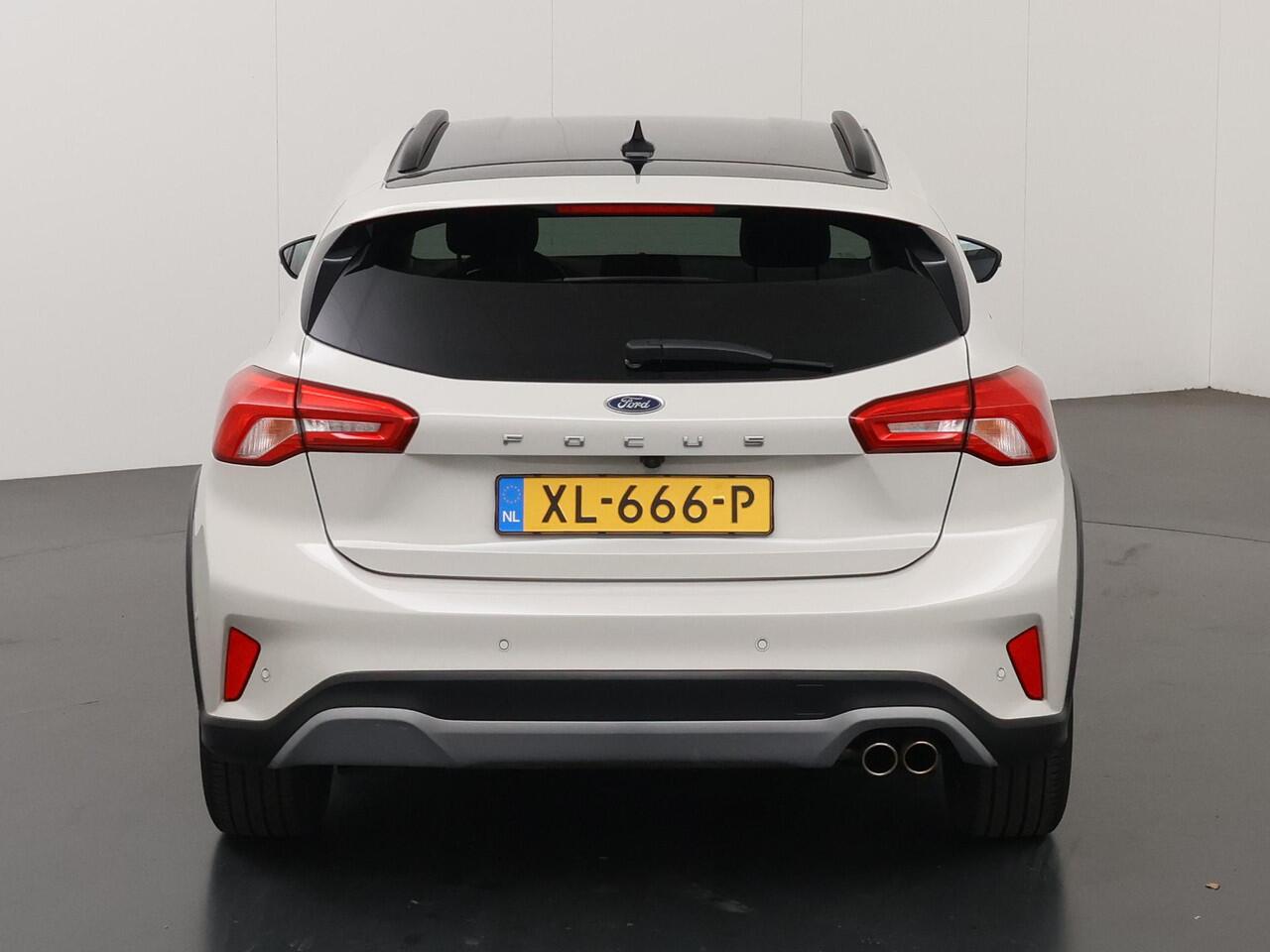 Ford FOCUS 1.0 EcoBoost Active Business | Winterapakket | Cruise Control Adaptief | B&O | Keyless Go | Parkeercamera | Navigatie | Climate Control |