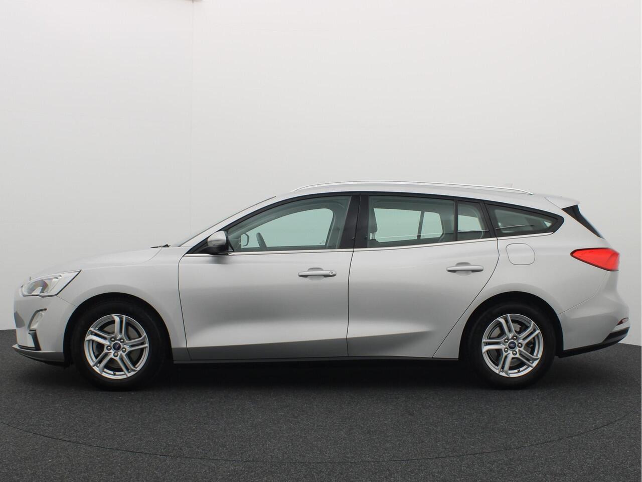 Ford FOCUS Wagon 1.0 EcoBoost Trend Edition Business AIRCO / NAVI / PDC / BLUETOOTH / CRUISE / CARPLAY / NL-AUTO