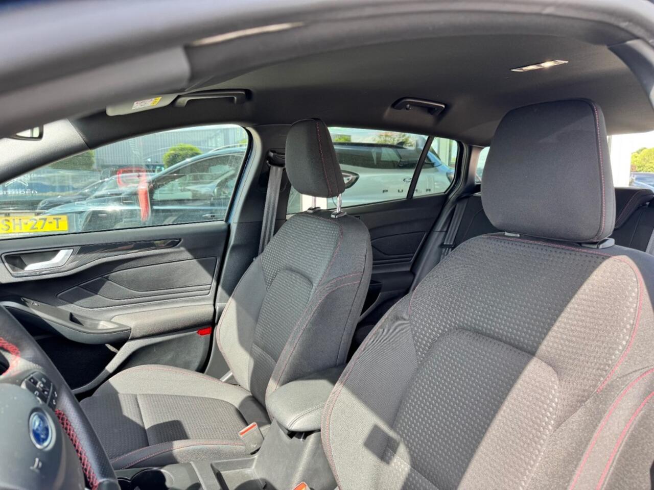 Ford FOCUS 1.0 ECOBOOST ST-LINE - Camera/Carplay ALL IN PRIJS