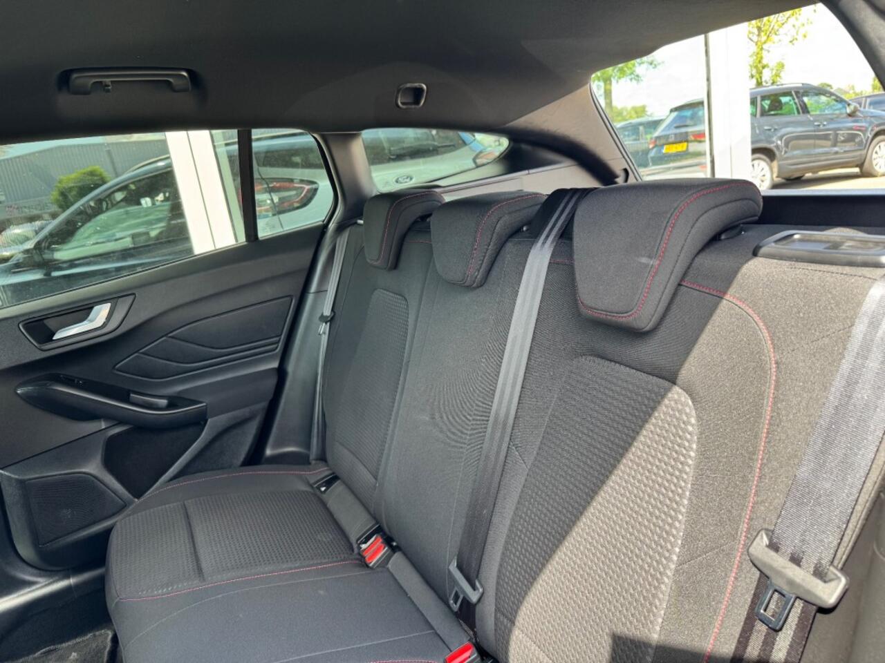 Ford FOCUS 1.0 ECOBOOST ST-LINE - Camera/Carplay ALL IN PRIJS