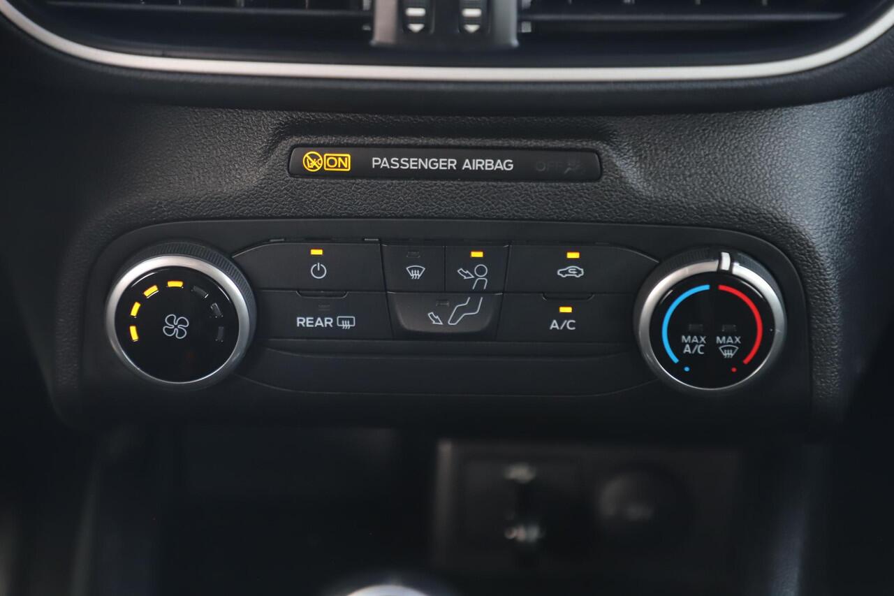 Ford FOCUS Wagon 1.0 EcoBoost Trend Edition Business 101PK Trekhaak Navigatie Carplay Android Airco Cruise Control 16 inch LMV