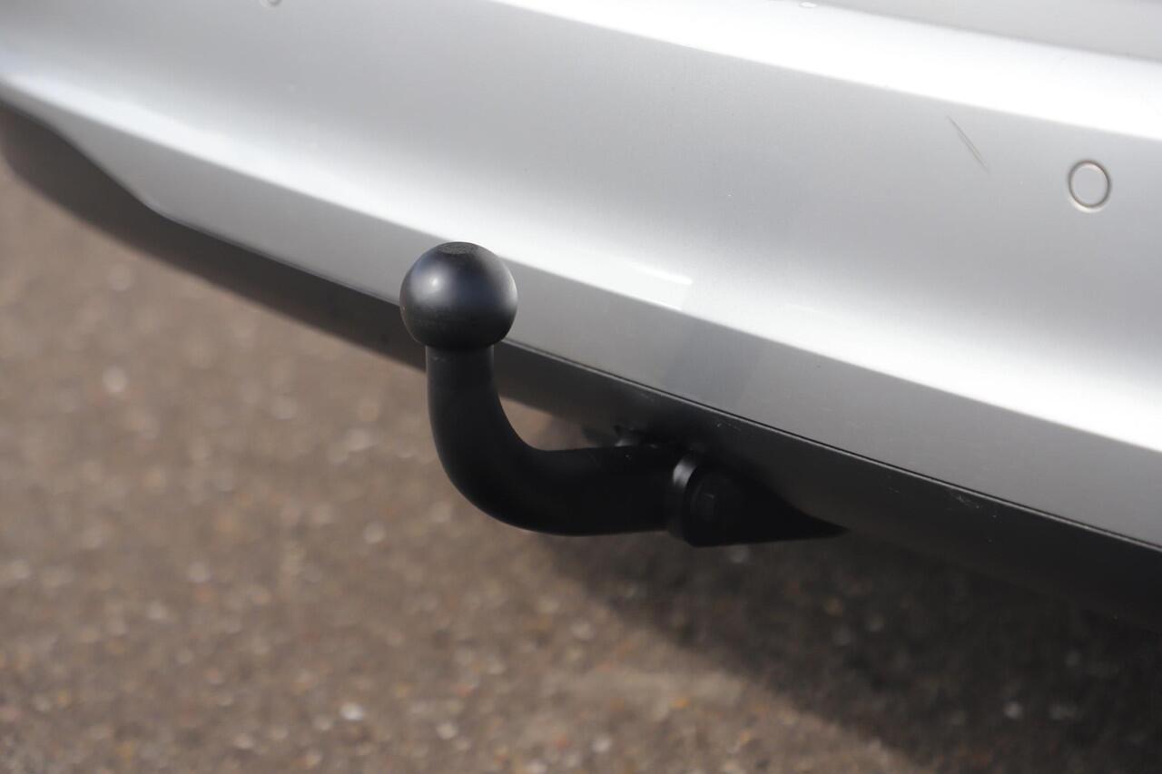 Ford FOCUS Wagon 1.0 EcoBoost Trend Edition Business 101PK Trekhaak Navigatie Carplay Android Airco Cruise Control 16 inch LMV