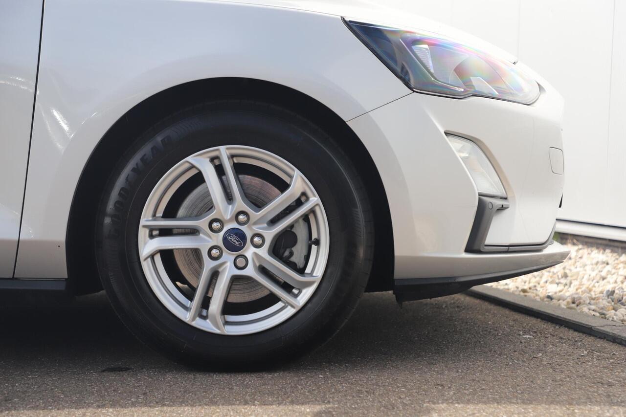 Ford FOCUS Wagon 1.0 EcoBoost Trend Edition Business 101PK Trekhaak Navigatie Carplay Android Airco Cruise Control 16 inch LMV