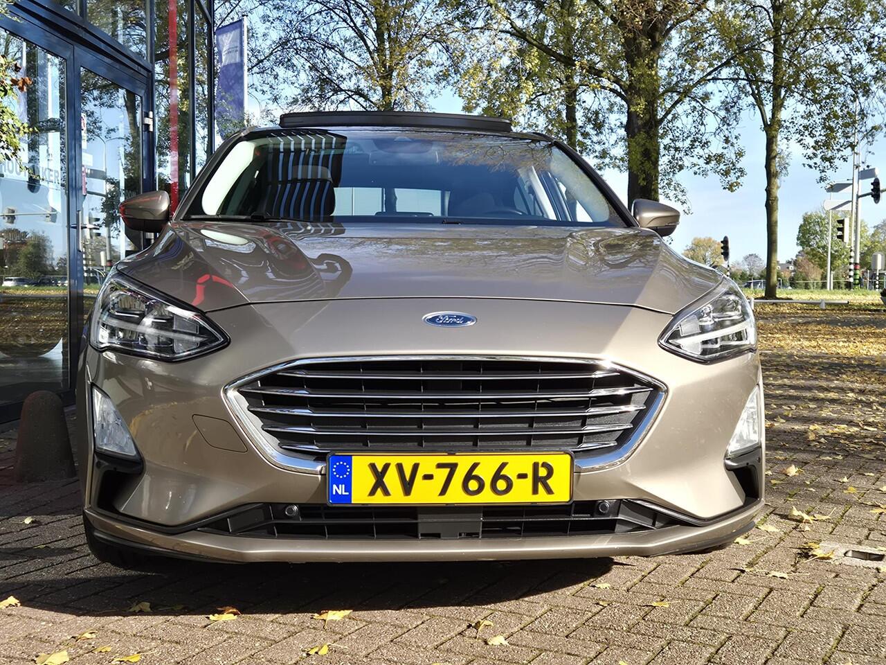 Ford FOCUS 1.0 EcoBoost 125PK Titanium Business | Panoramadak | B&O | Navigatie | Winterpakket | LM Velgen | Cruise Control