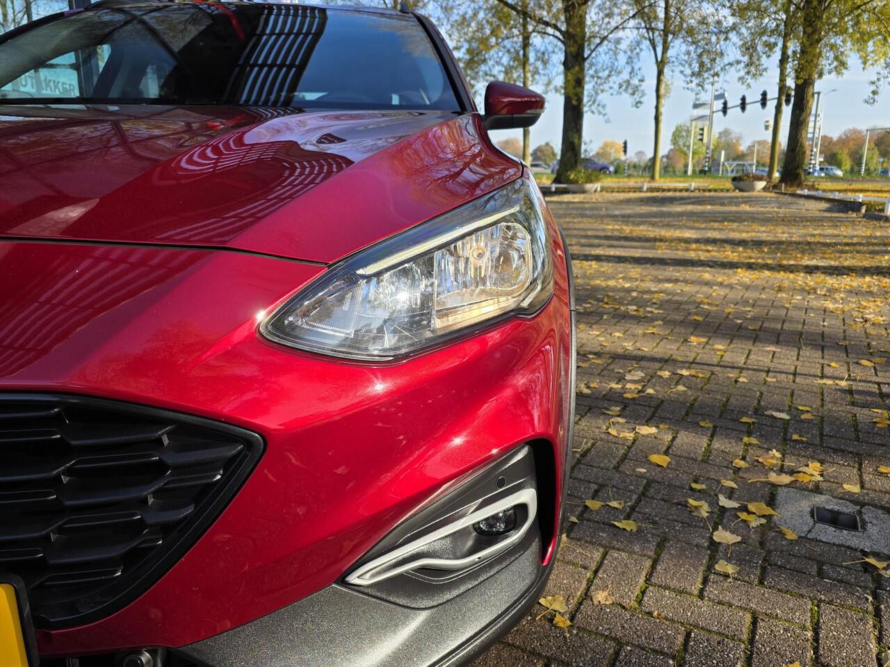 Ford FOCUS Wagon 1.0 EcoBoost 125PK Active Business | Navigatie | Winterpakket | B&O | Cruise Control | Licht metalen velgen