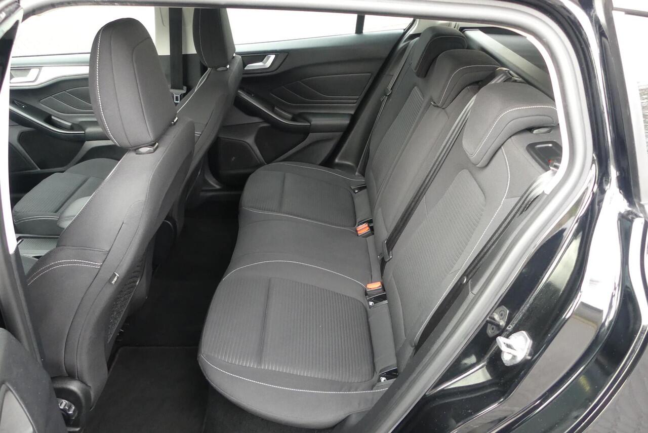 Ford FOCUS Wagon 1.0 EcoBoost Titanium Business TREKHAAK (1.000KG), CRUISE, CLIMA, NAVI, PDC V&A, LANE ASSIST, APPLE CARPLAY/ANDROID AUTO, 110.140KM