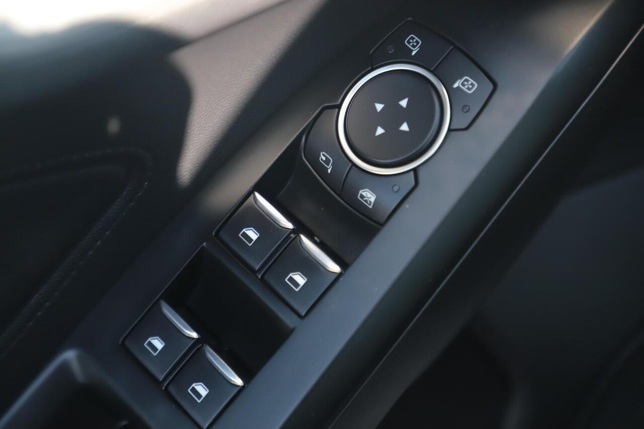 Ford FOCUS 1.0 EcoBoost Trend Edition Business 125PK Navigatie Carplay Android Airco Cruise Lane Assist 16 inch LMV Bluetooth