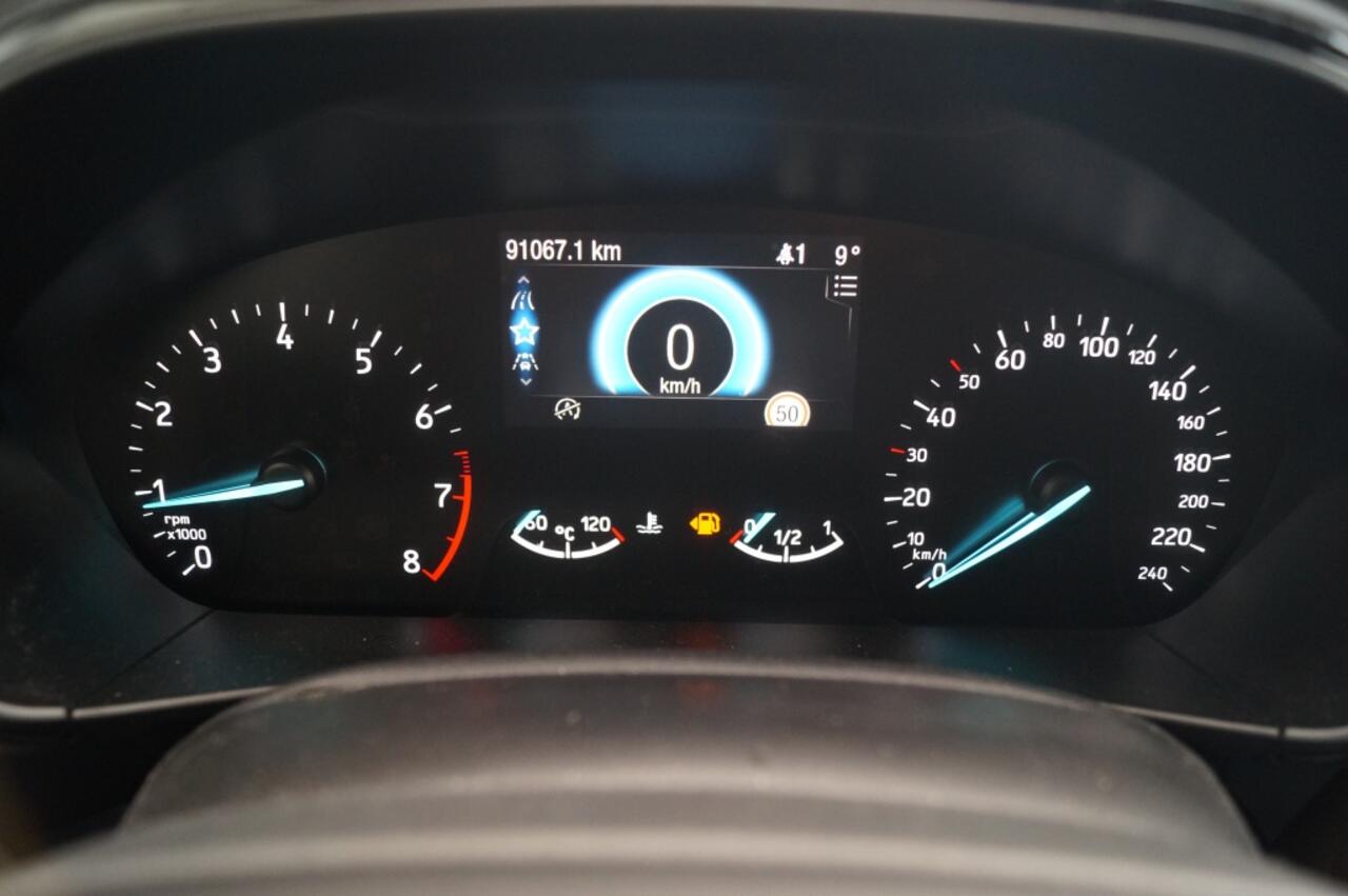 Ford FOCUS 1.5 EcoBoost 181pk ST Line Business -NAVI-ECC-PDC-