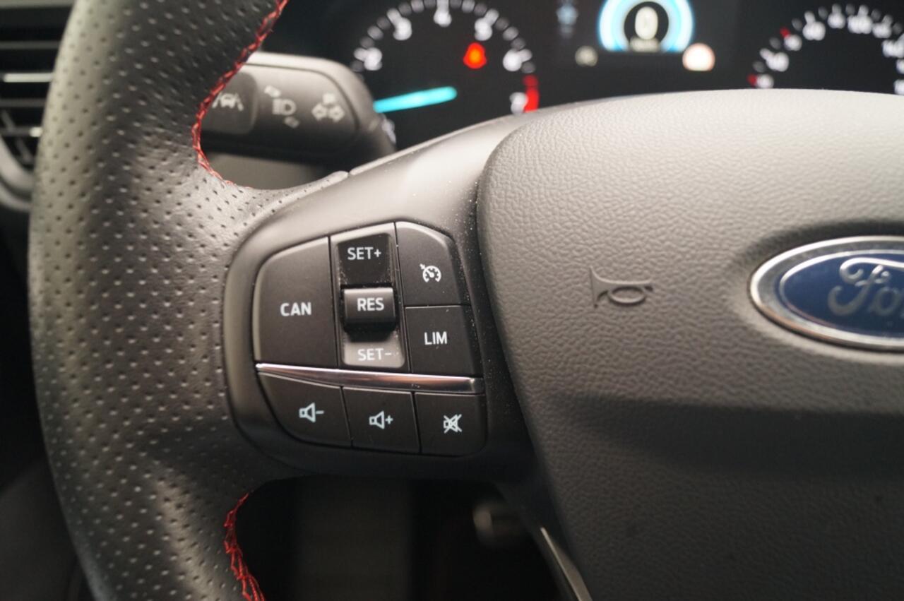 Ford FOCUS 1.5 EcoBoost 181pk ST Line Business -NAVI-ECC-PDC-