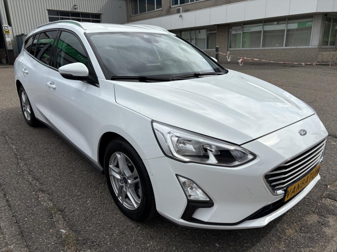 Ford FOCUS Wagon 1.0 EcoBoost Titanium Business