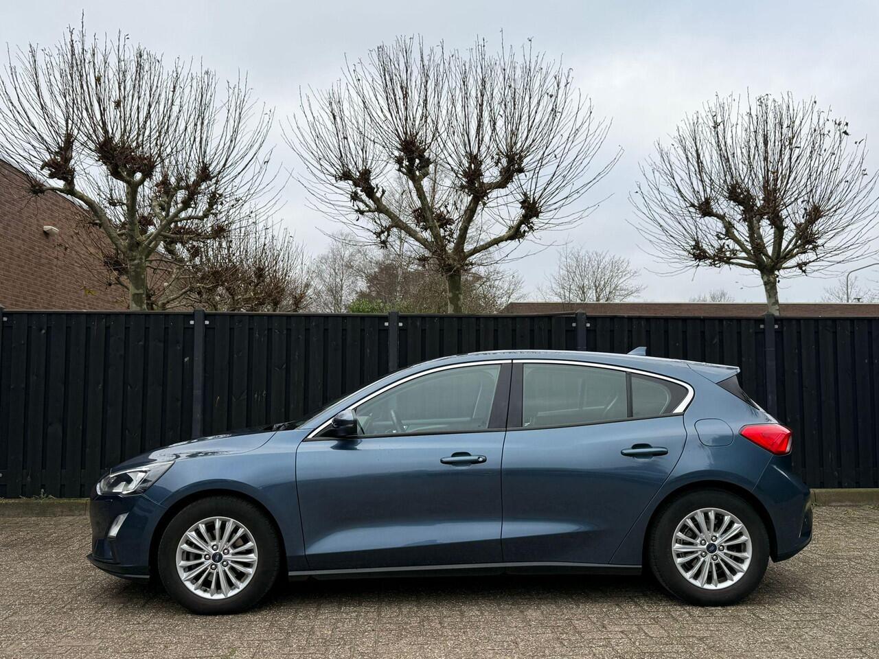 Ford FOCUS Wagon 1.0 EcoBoost Titanium Business