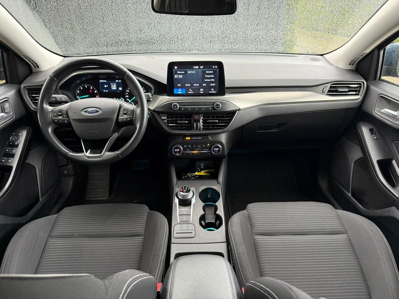 Ford FOCUS Wagon 1.0 EcoBoost Titanium Business