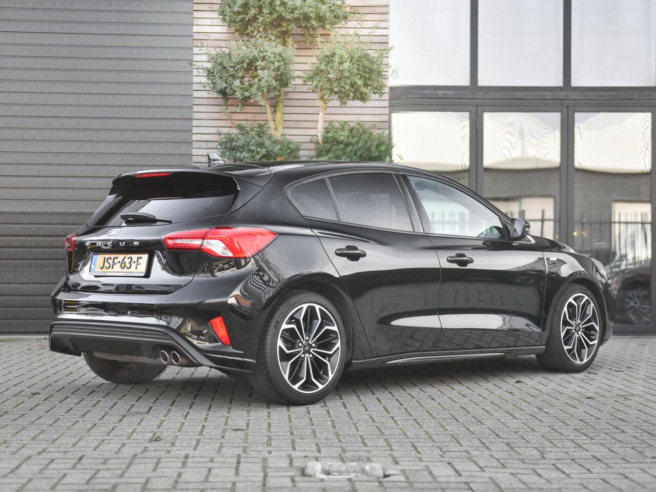 Ford FOCUS 1.5 EcoBoost ST Line Business B&O, Panoramadak, Adaptieve, cruise control Led verlichting, 18 inch Velgen