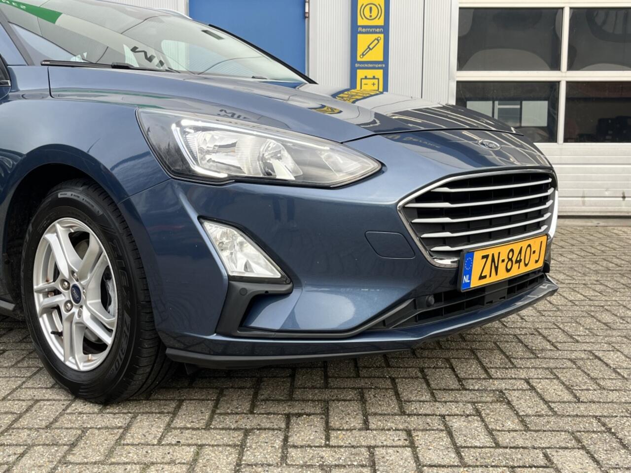 Ford FOCUS Wagon 1.0 EcoB. Tr Ed. bns, cruise, navigatie