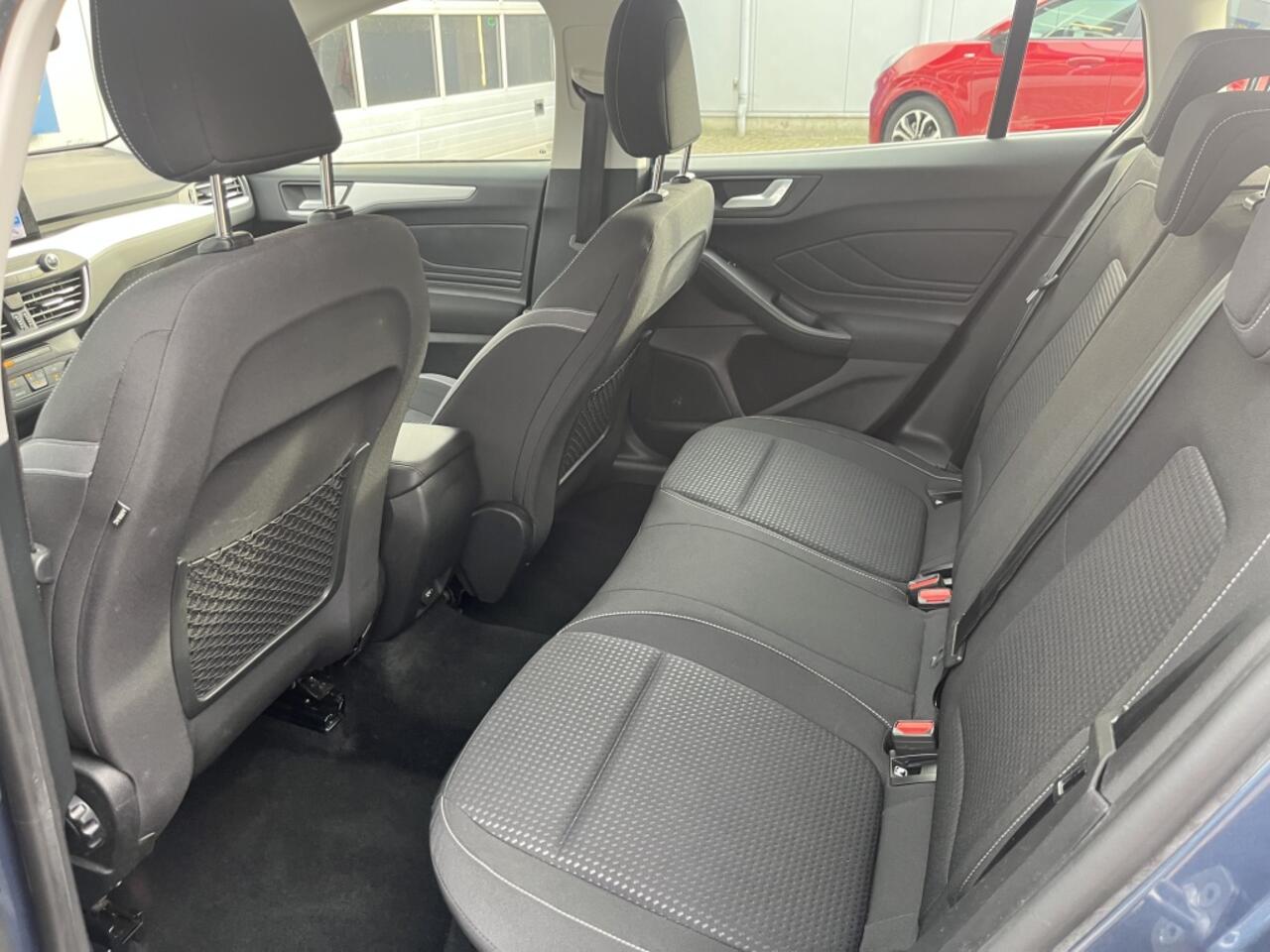 Ford FOCUS Wagon 1.0 EcoB. Tr Ed. bns, cruise, navigatie