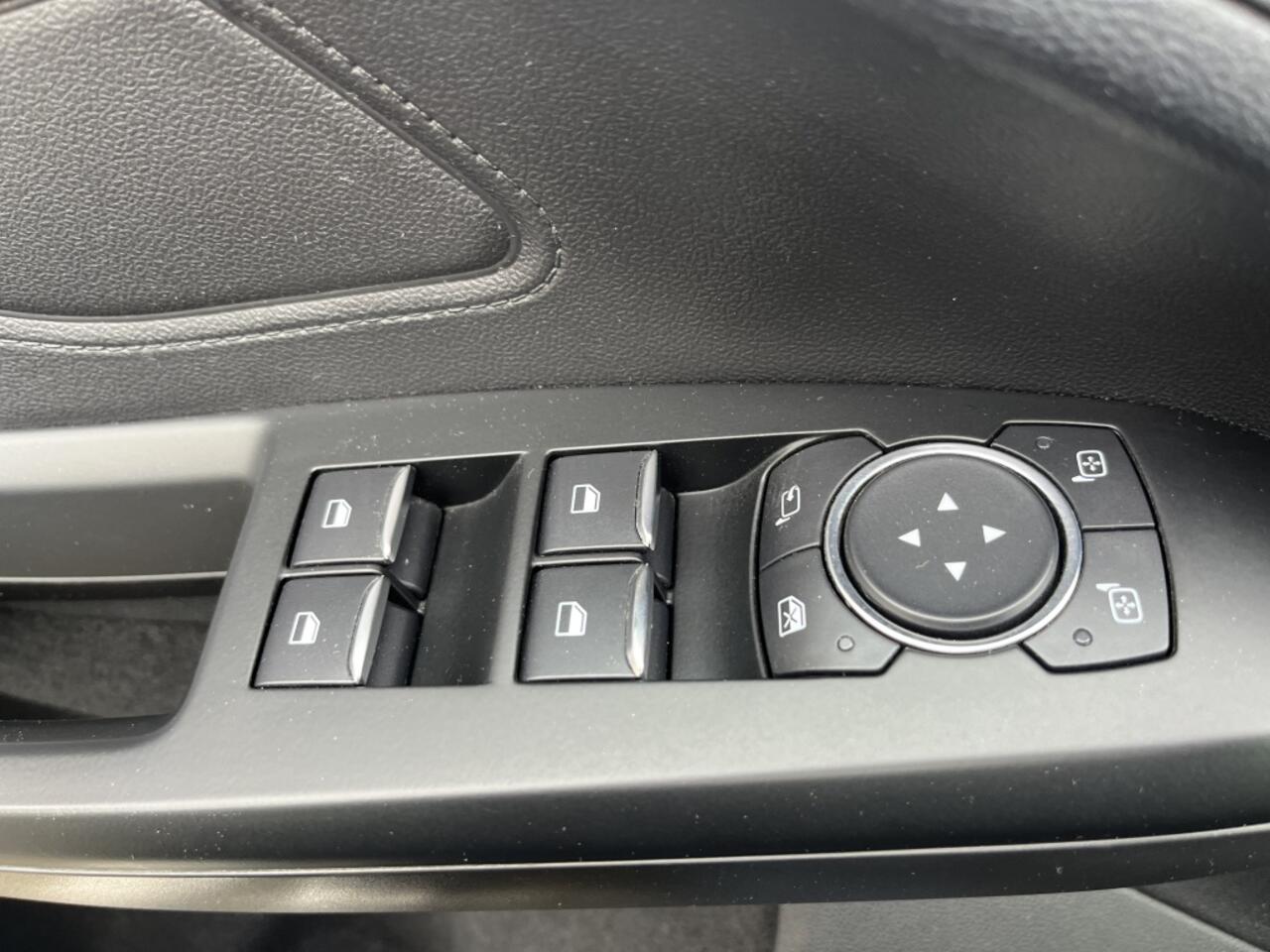 Ford FOCUS Wagon 1.0 EcoB. Tr Ed. bns, cruise, navigatie