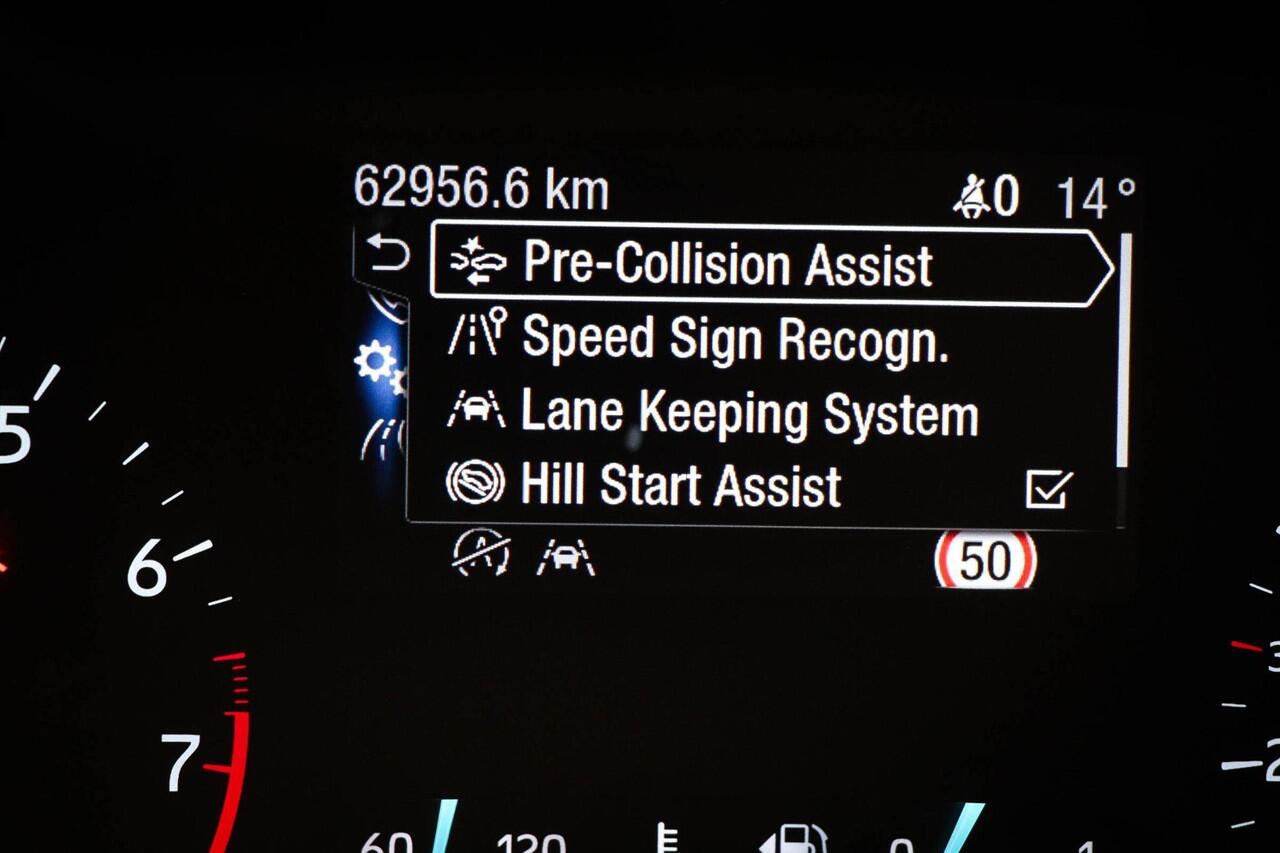 Ford FOCUS Wagon 1.0 EcoBoost ST Line Business | PANORAMADAK | LED | B&O DAB | APPLE | PDC | 18"