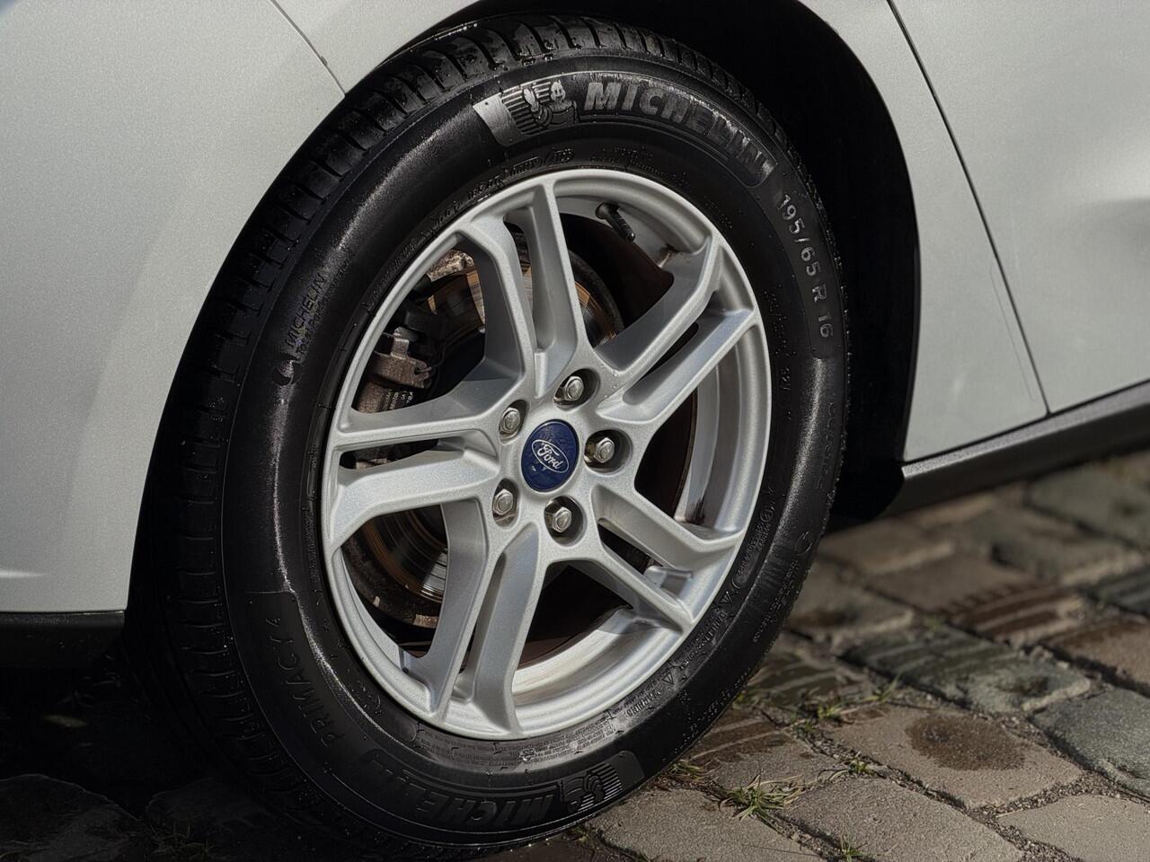 Ford FOCUS 1.0 EcoBoost Trend Edition Business|Cruise|Carplay