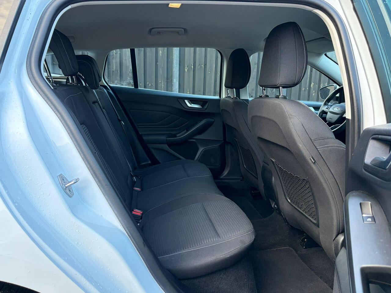 Ford FOCUS Wagon 1.0 EcoBoost Titanium Business