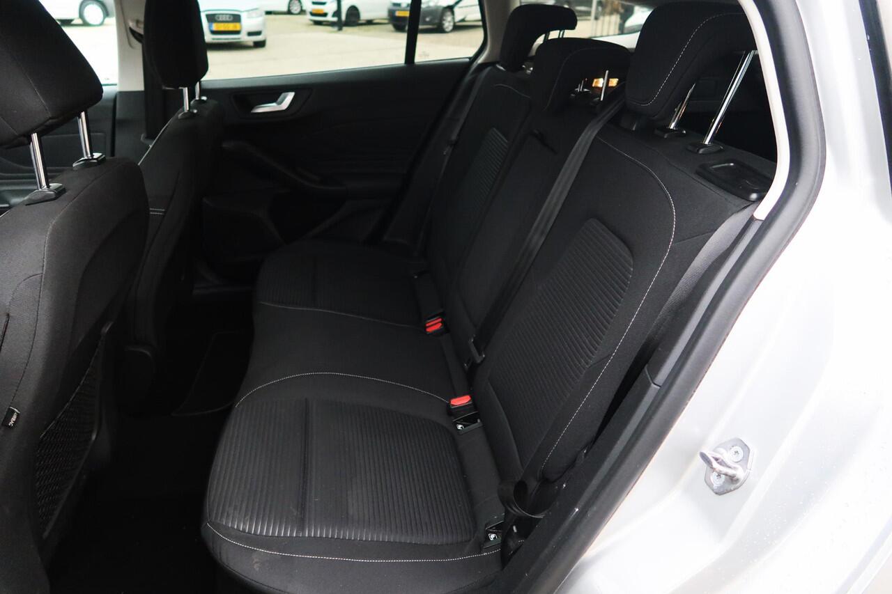 Ford FOCUS Wagon 1.0 EcoBoost Titanium Business