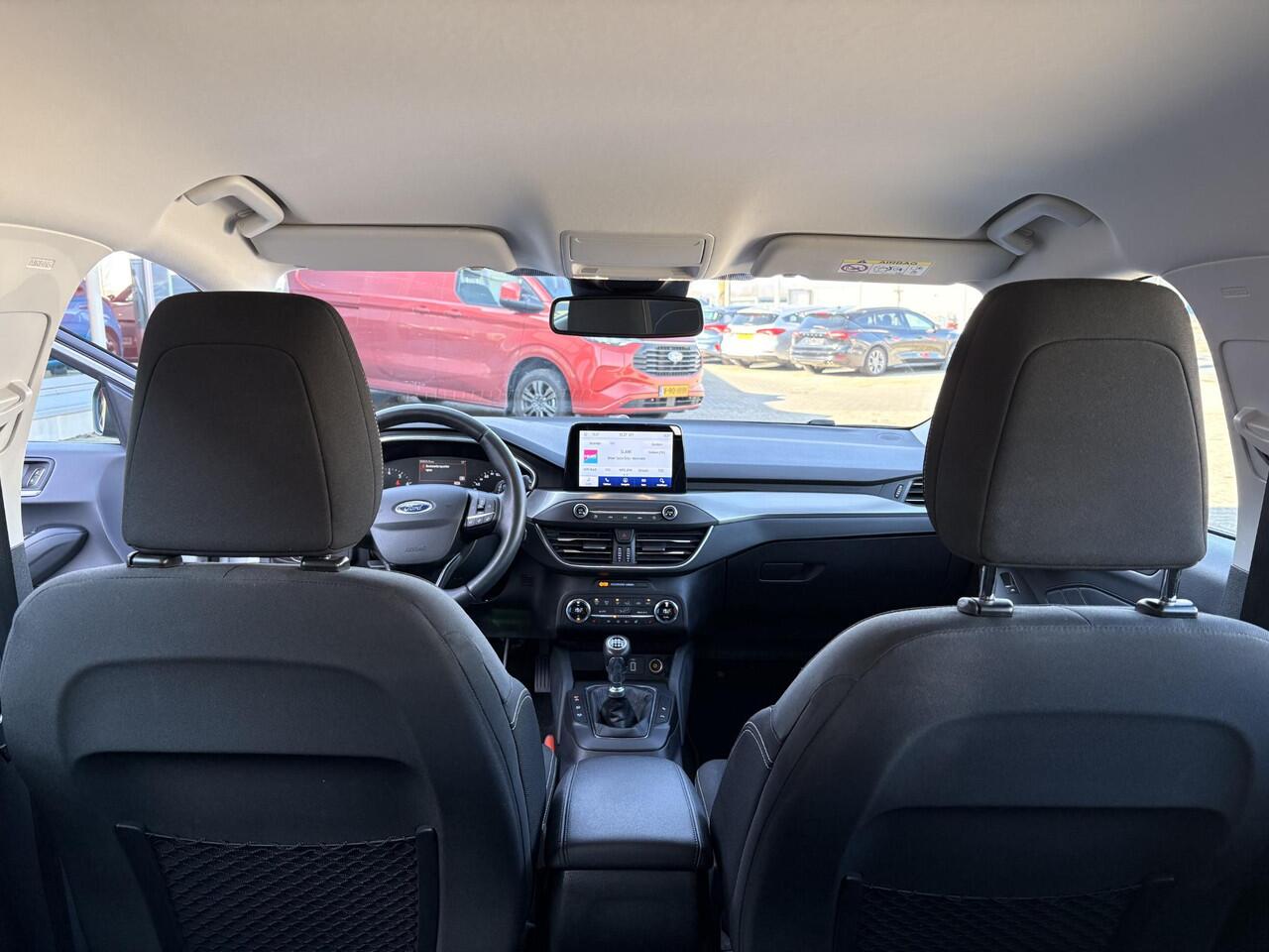 Ford FOCUS Wagon 1.0 EcoBoost Titanium Business | 58.500 km | Winter Pack