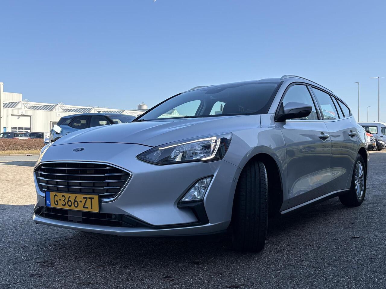 Ford FOCUS Wagon 1.0 EcoBoost Titanium Business | 58.500 km | Winter Pack