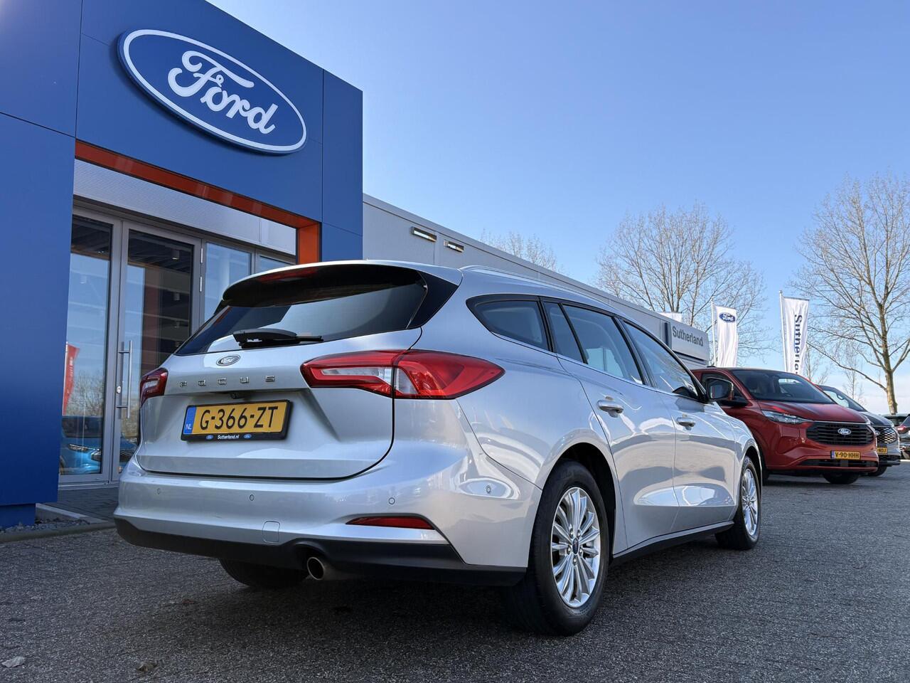 Ford FOCUS Wagon 1.0 EcoBoost Titanium Business | 58.500 km | Winter Pack